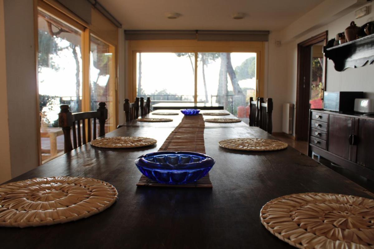 Lodge Maresme & Rosa Mataro