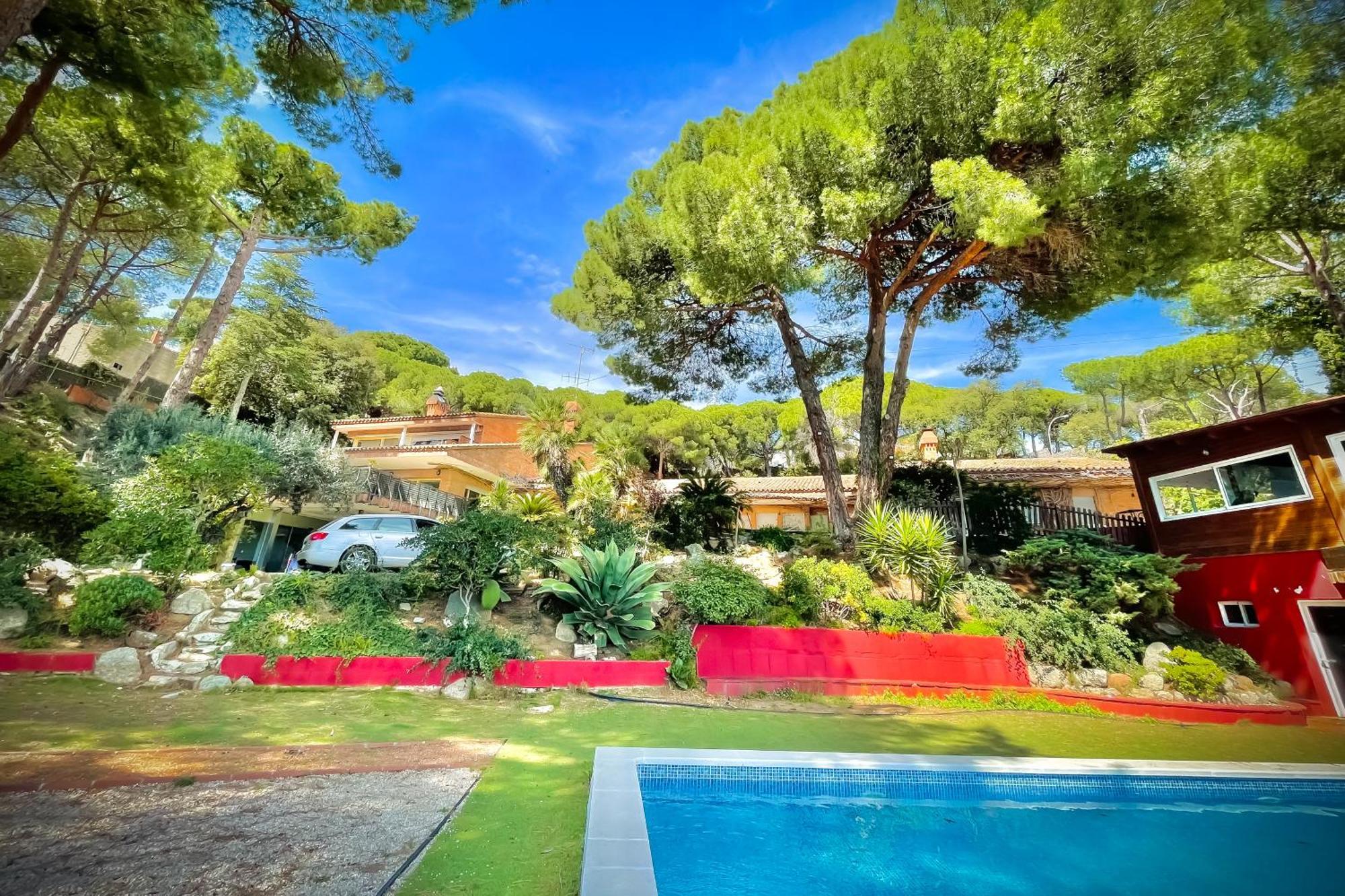 Maresme & Rosa Lodge